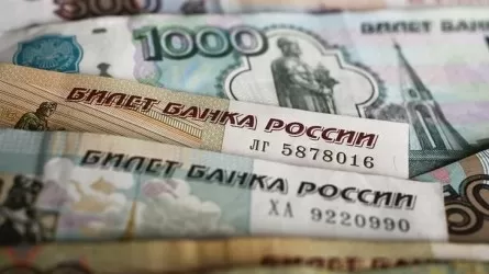Қаңтарда Ресейдің ірі банктері валютаны сатуды 455 миллиард рубльге дейін қысқартты