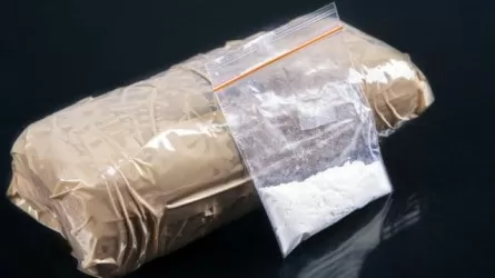 Во Франции нашли тонну кокаина на 60 млн евро