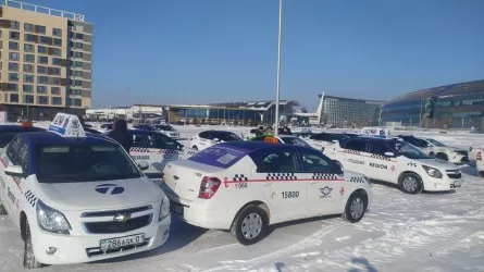 Астанада такси жүргізушілері есірткінің таралуына қарсы флешмоб өткізді