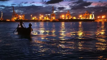 Бангладеш Ресей кемелері үшін порттарын жапты