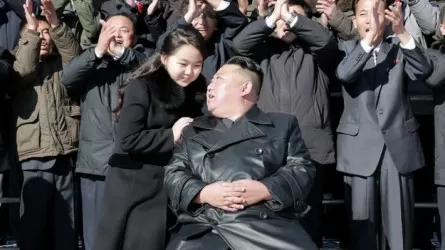 Называть дочь Ким Чен Ына его преемницей считают преждевременным