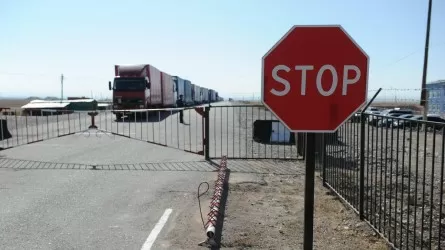 Два пункта пропуска на границе с Узбекистаном закрыли на реконструкцию 