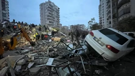 Землетрясение в Турции: стало известно о более 300 погибших