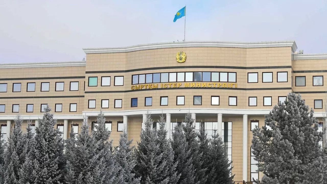 МИД РК опроверг сообщения о массовых увольнениях казахстанцев в Южной Корее