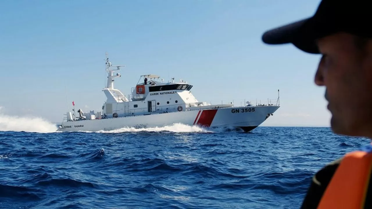 Тунис Жағалау күзеті теңізден қаза тапқан мигранттардың 29 денесін алып шықты