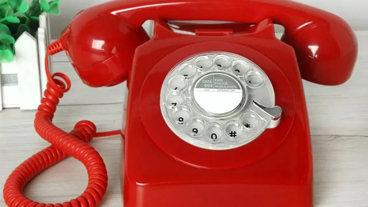 В Казахстане исчезнут стационарные телефоны?