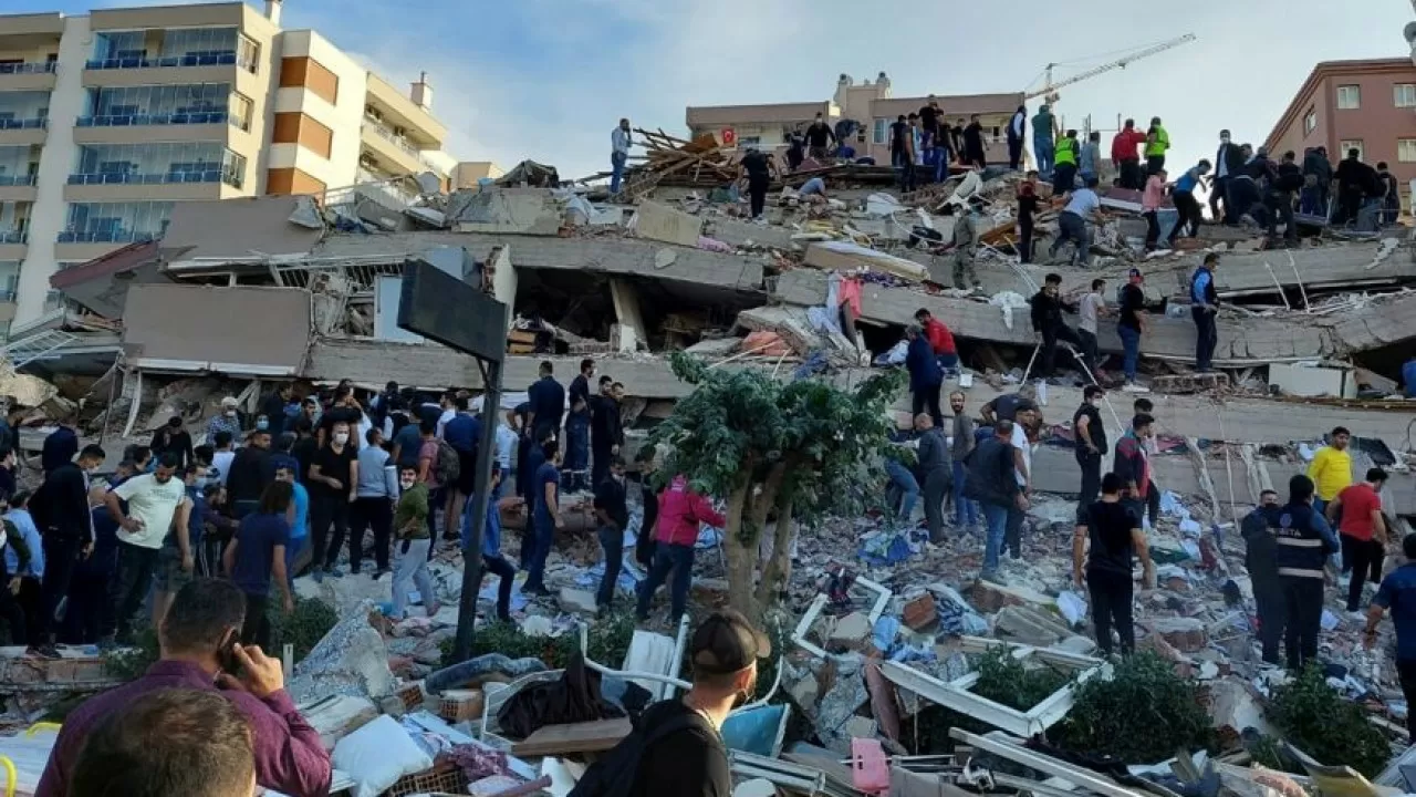 Жертвами мощных землетрясений в Турции стали уже более 45 тысяч человек