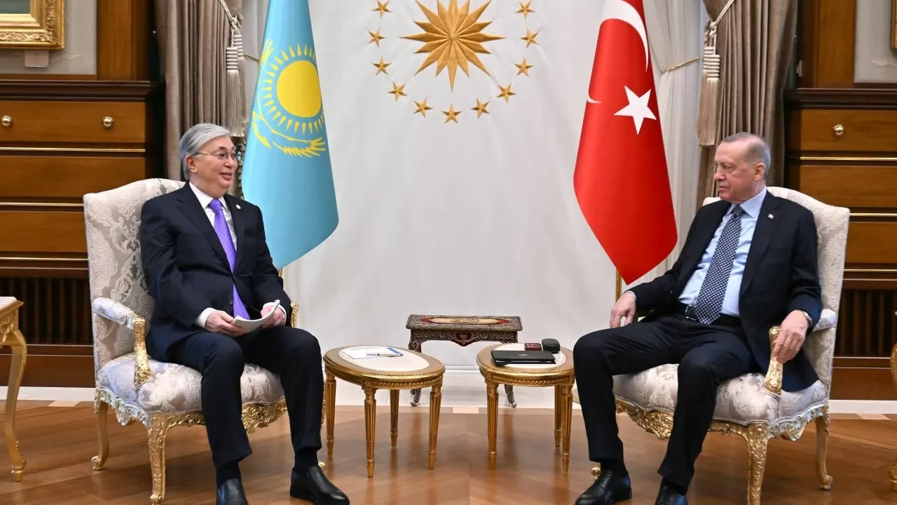 Эрдоган поблагодарил Токаева за помощь в ликвидации последствий землетрясения
