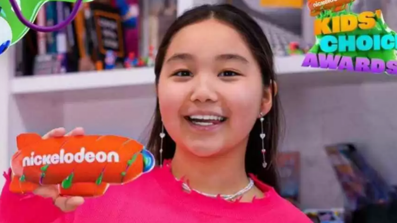 Девочка из Казахстана получила престижную награду Nickelodeon Kids Choice  Awards | Inbusiness.kz