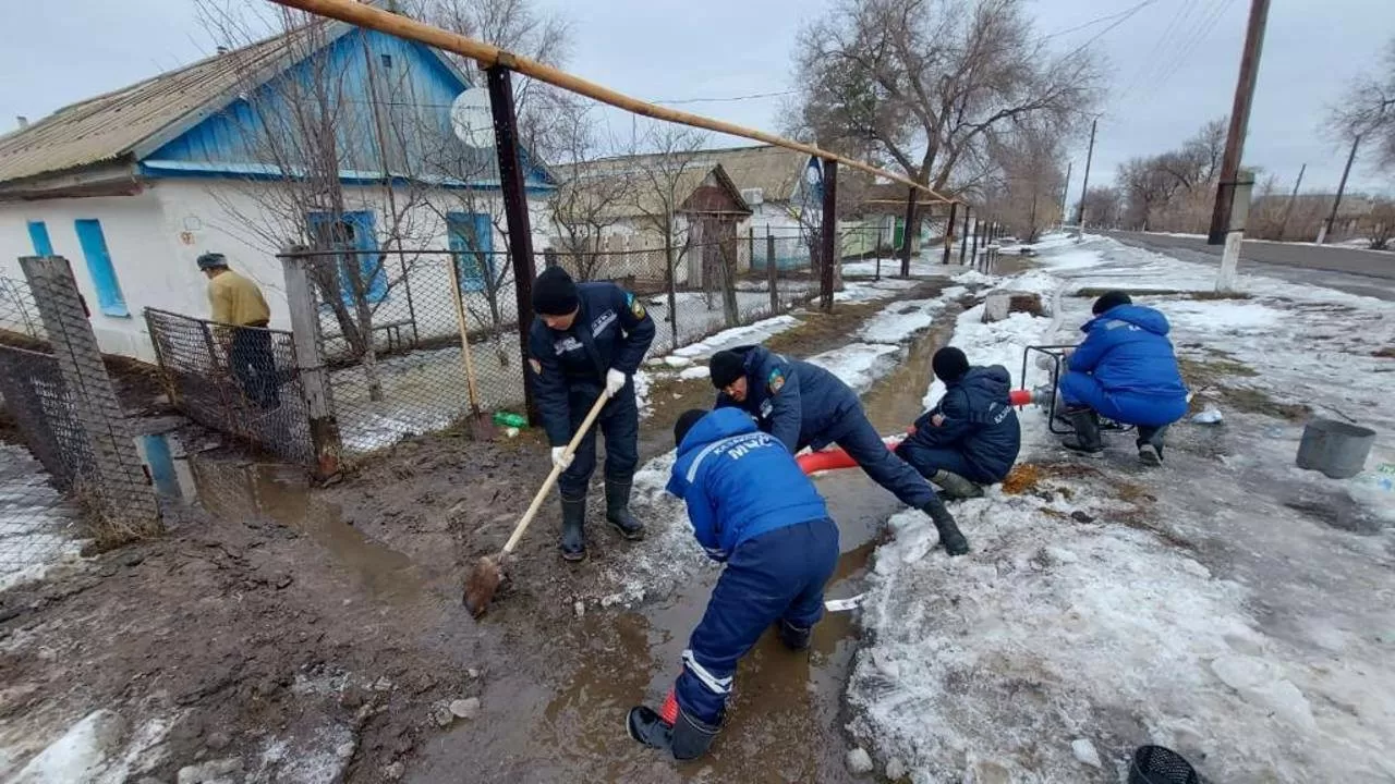 В ЗКО 40 домов остаются подтопленными