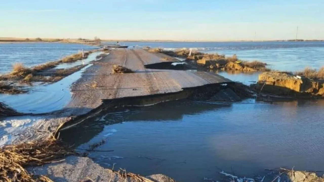 Опасной отметки достиг уровень воды на реке в Костанайской области 