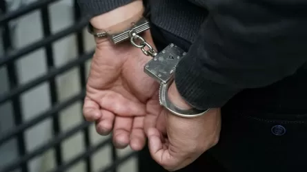 Более 2,5 тысячи преступников разыскивает Казахстан по всему миру