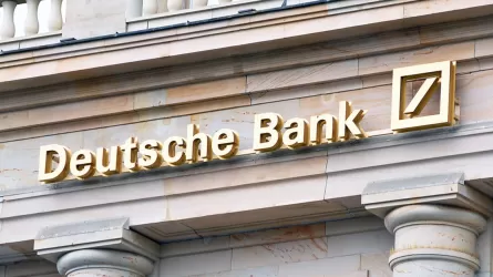 Акции Deutsche Bank резко подешевели