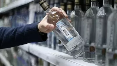 Абсолютный рекорд поставили продажи крепких напитков в Казахстане