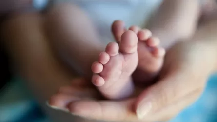 Ребенка родила разменявшая шестой десяток женщина в Туркестанской области