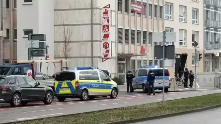 Неизвестные захватили заложников в аптеке в Германии 