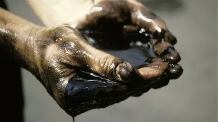 Казахстан отгрузил для Баку 6,9 тысячи тонн нефти