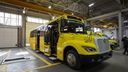 Школьный автобус презентовали Алихану Смаилову в Алматы