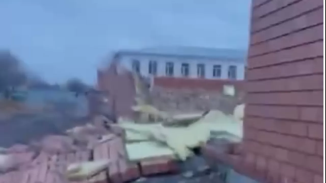 В карагандинском поселке рухнуло строящееся здание