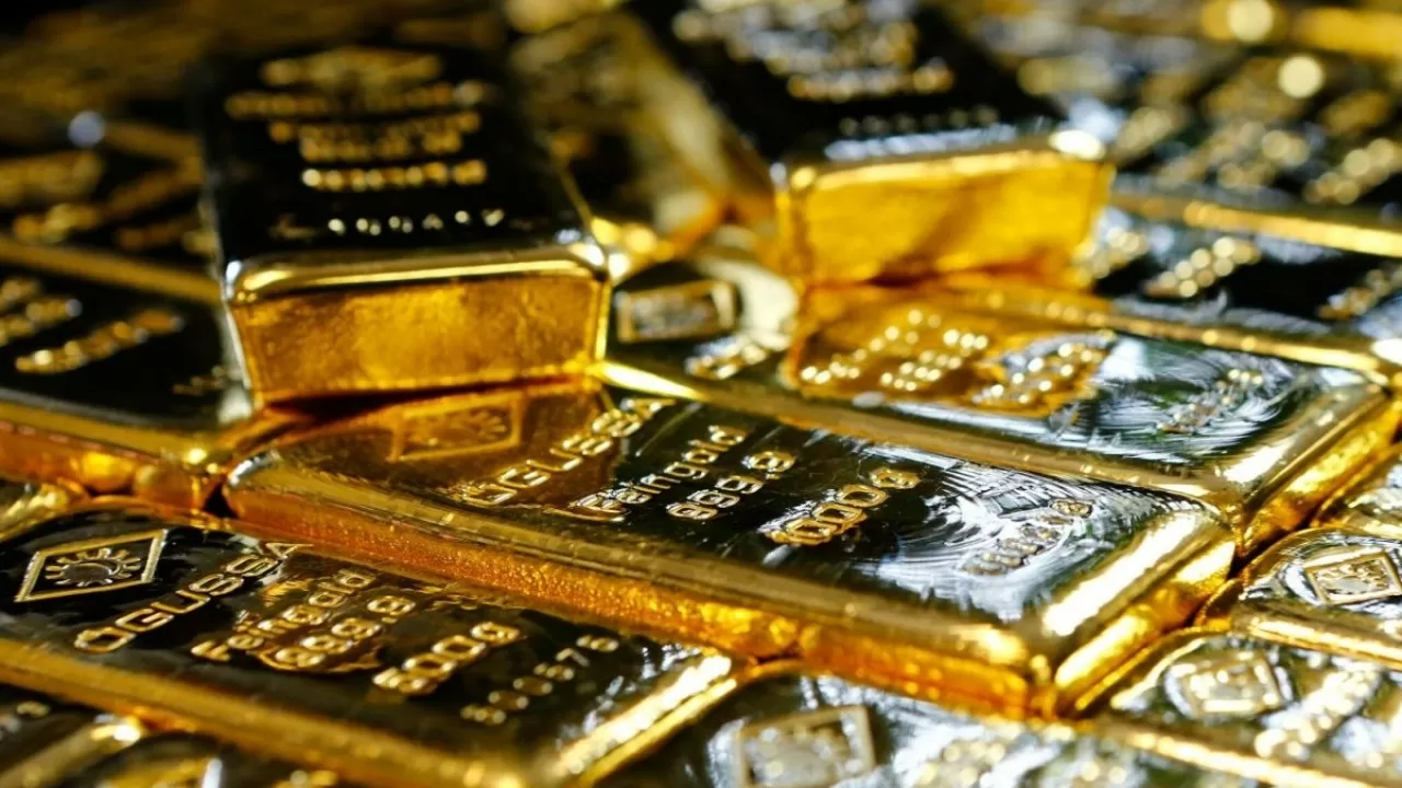 Стоимость золота приближается к историческому максимуму