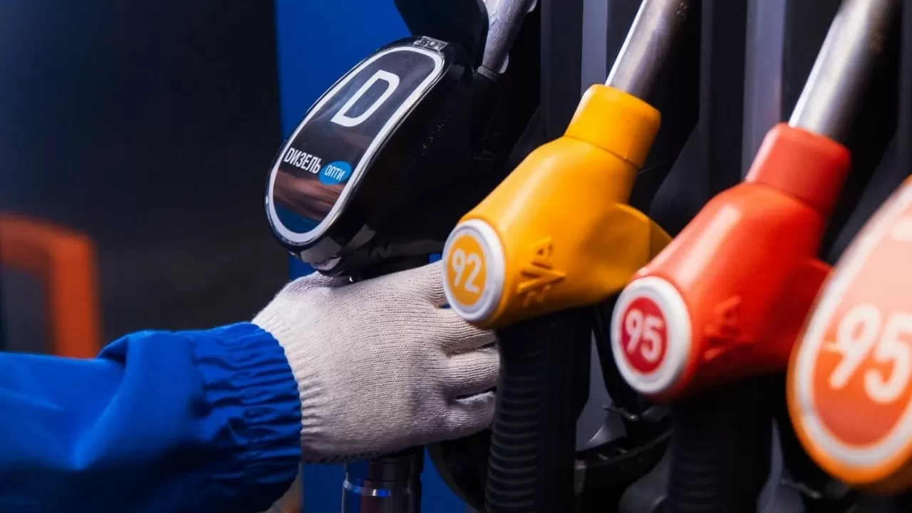 В Казахстане установлены  предельные розничные цены на бензин и дизтопливо 