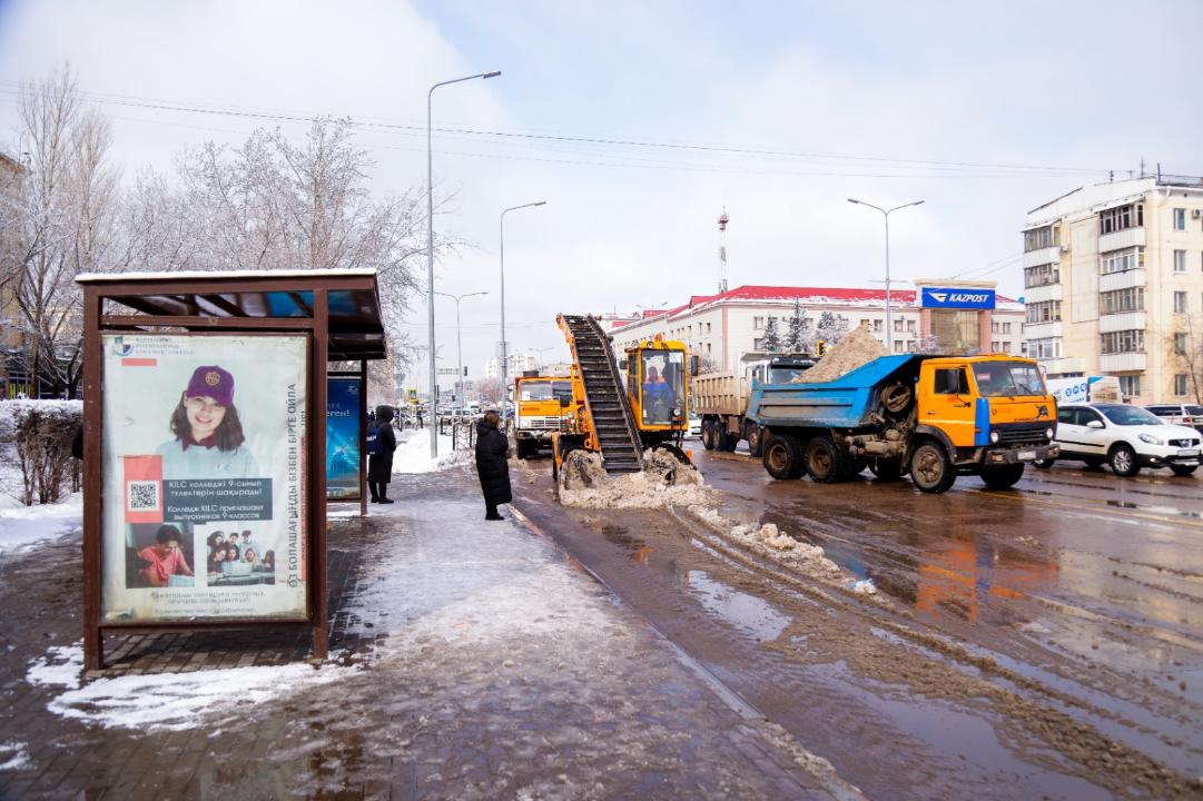 Астанада күн сайын қар күреуге 2,3 мыңнан астам жол жұмысшы жұмылдырылады