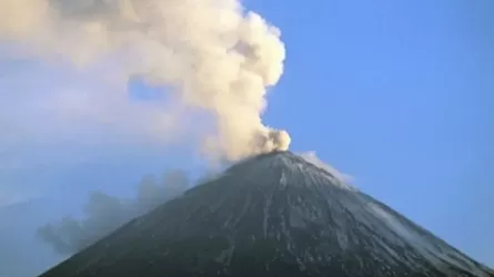 Купол вулкана на Камчатке разрушился в результате извержения