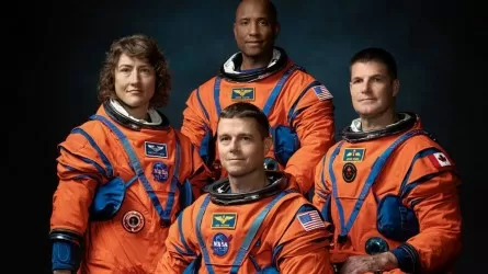 Стал известен экипаж астронавтов, который отправится к Луне