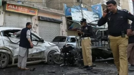 12 полицейских погибли при взрывах в Пакистане