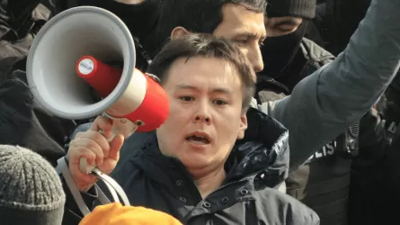 В Алматы вынесли приговор Жанболату Мамаю
