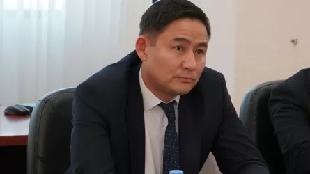 Азамат Ескараев остался министром юстиции