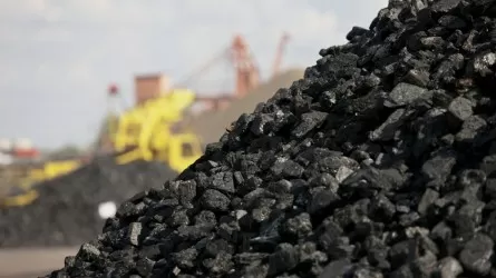 В разгар отопительного сезона операторы продавали уголь не населению, а бизнесу – МИИР 