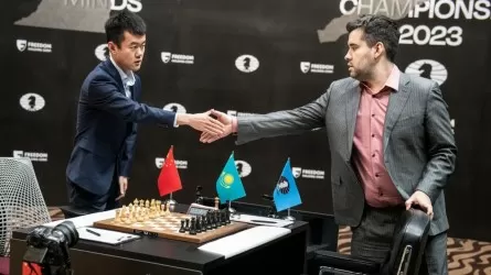 Матч за шахматную корону перешел в тай-брейк 