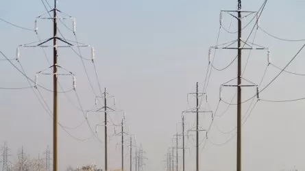 Россия впервые начала экспорт электроэнергии в Кыргызстан через Казахстан  