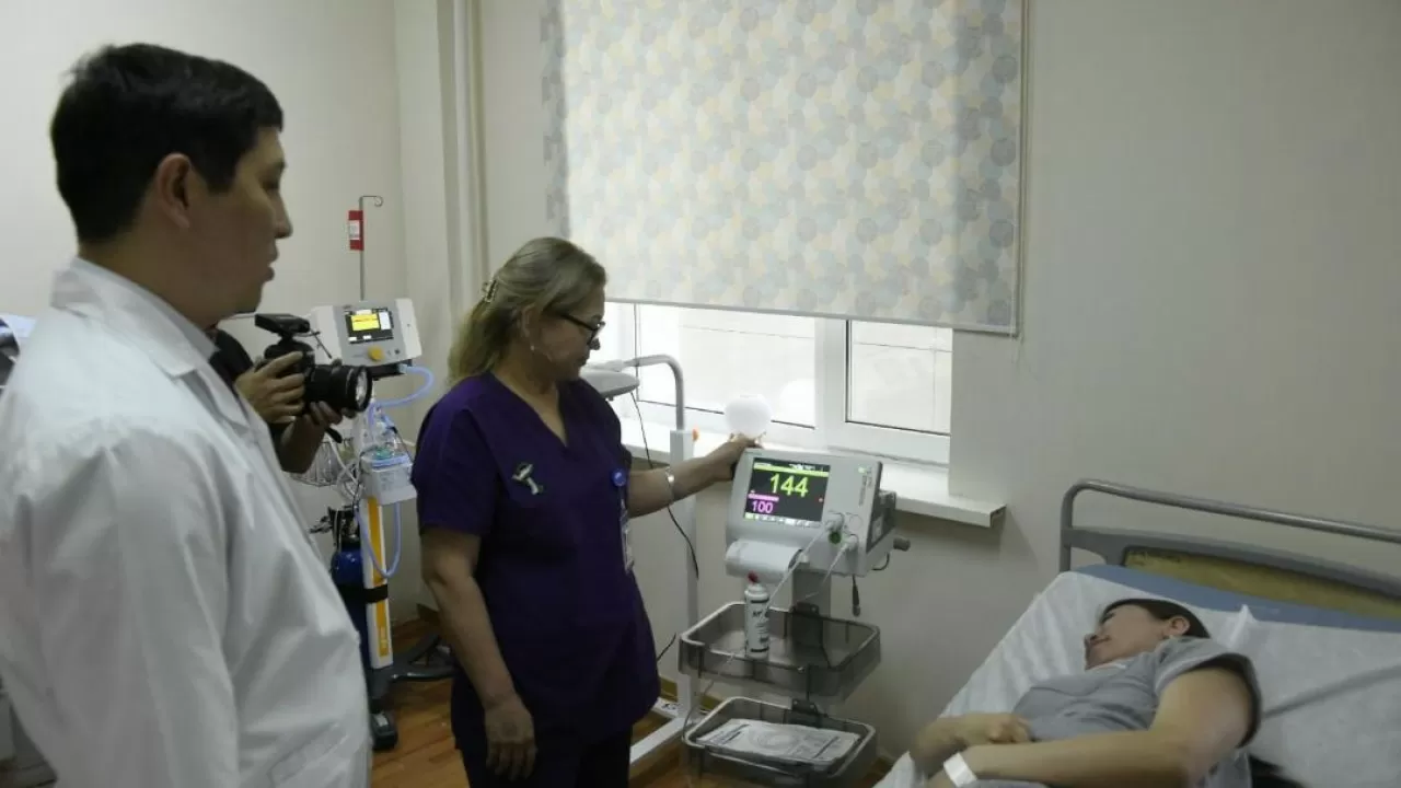 В больнице Астаны оцифровали выдачу лекарств пациентам