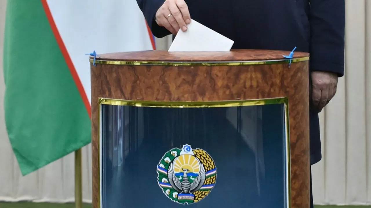 ЦИК Узбекистана допустил к участию в выборах президента 5 действующих в стране партий