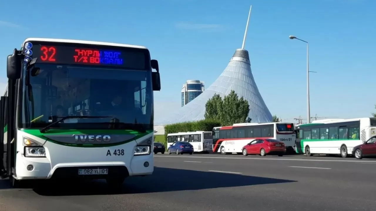 В Астане временно изменили схемы движения восьми автобусов