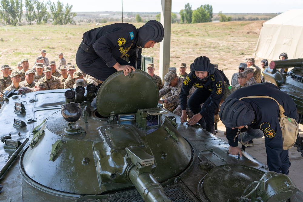 Казахстанская армия перестраивает свою подготовку