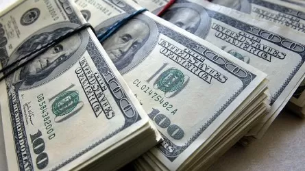 Ирак запретил валютные операции с долларом