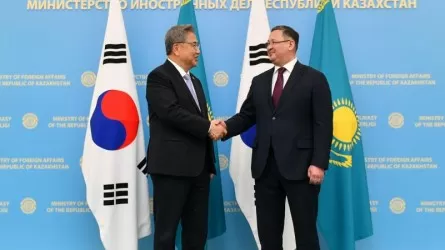 Легальное трудоустройство казахстанцев в Южной Корее обсудили главы МИД двух стран