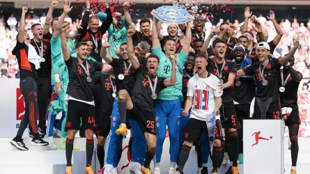 «Бавария» в 11-й раз подряд выиграла чемпионат Германии