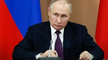 Путин Еуразиялық экономикалық форумда сөз сөйлейді