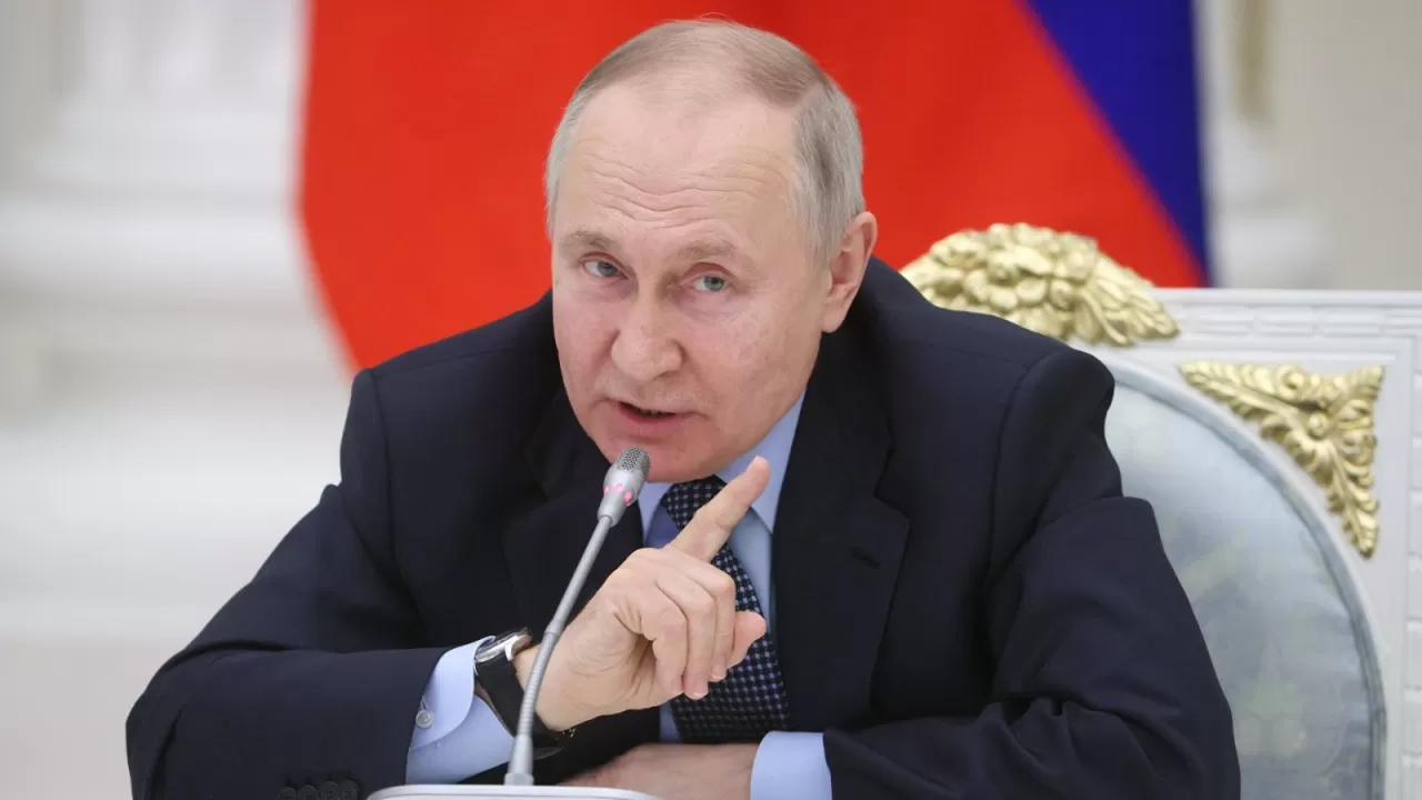 Президент РФ назвал попытку раскола общества ударом в спину