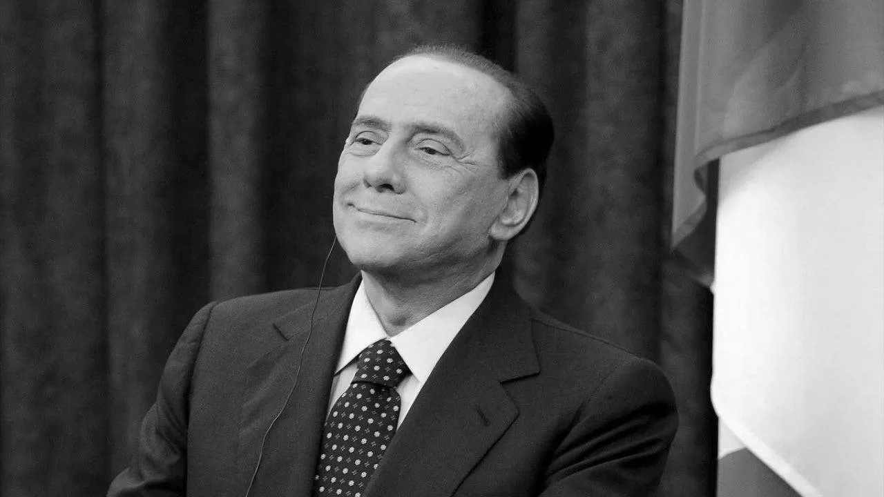 Италияның бұрынғы премьер-министрі Сильвио Берлускони қайтыс болды