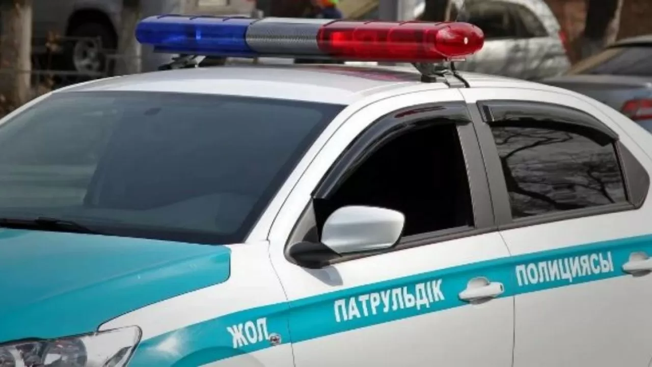 Алматыда ұсталған күдікті полиция көлігінде өзіне қол жұмсады