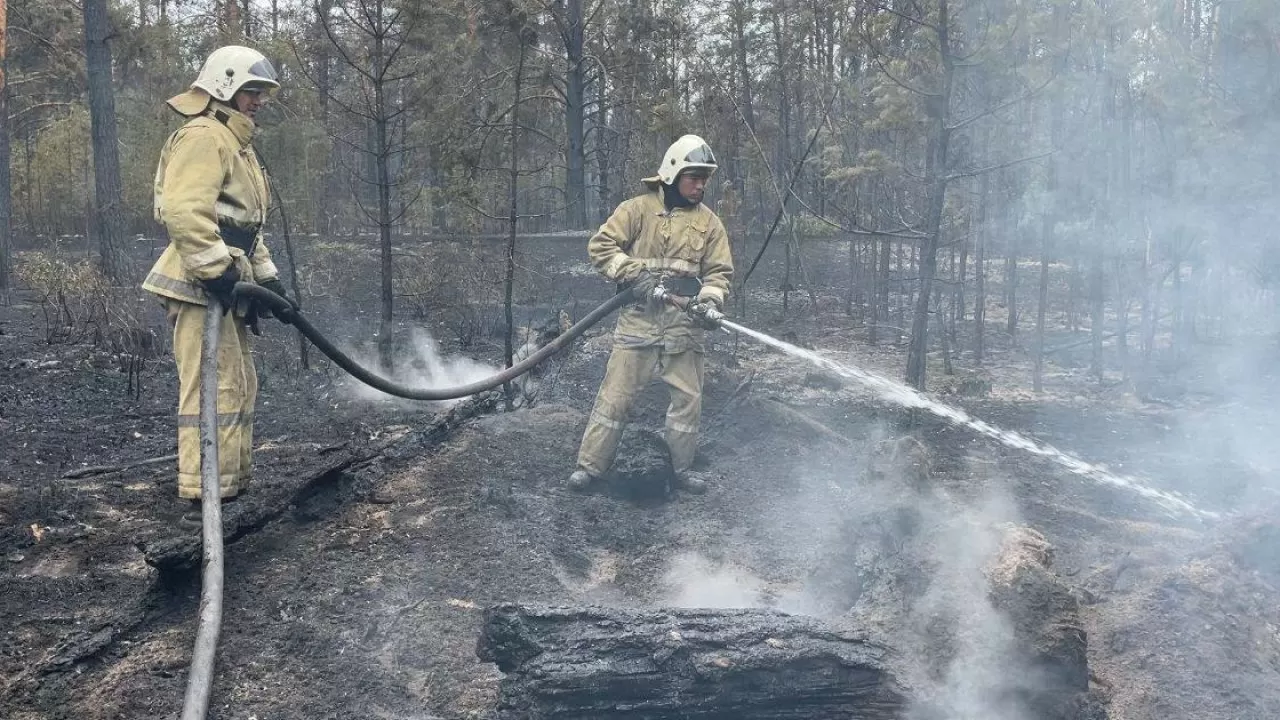 Абай облысында 1500 адам өрт сөндіріп жатыр