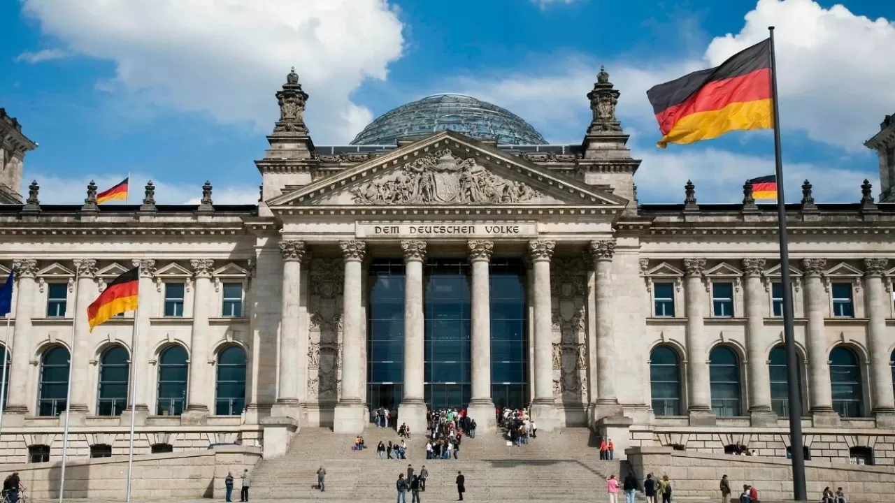 В Германии собираются снизить число мест в бундестаге