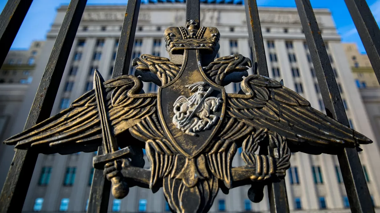 Минобороны РФ назвало распространяемую Пригожиным информацию "несоответствующей действительности"