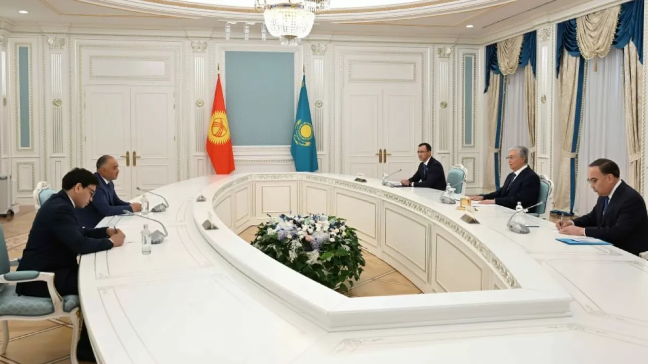 Казахстан  и Кыргызстан планируют довести товарооборот до 2 млрд долларов