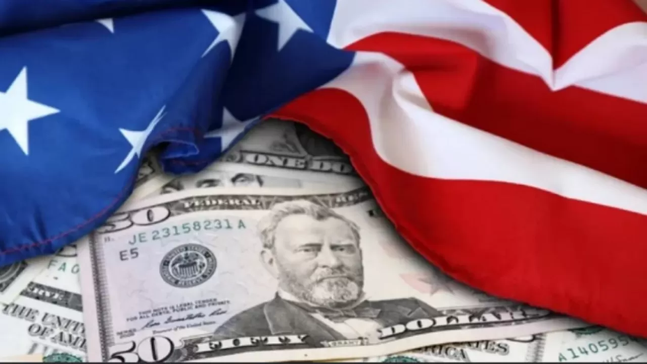 Госдолг США впервые превысил отметку в 32 трлн долларов
